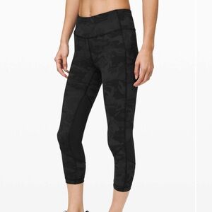Lululemon Camo Pace Rival Crops 22” Sz 10